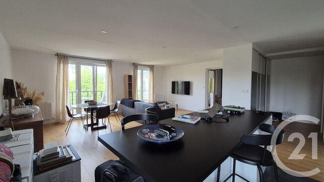 Appartement T2 &agrave; louer - 2 pi&egrave;ces - 62,96 m2 - Fontainebleau - 77 - ILE-DE-FRANCE