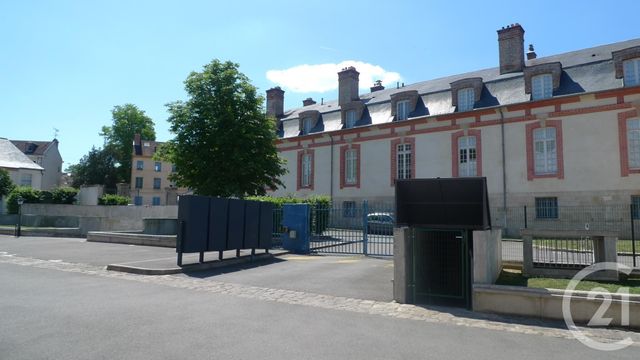 Appartement à louer - 3 pièces - 76,61 m2 - Fontainebleau - 77 - ILE-DE-FRANCE