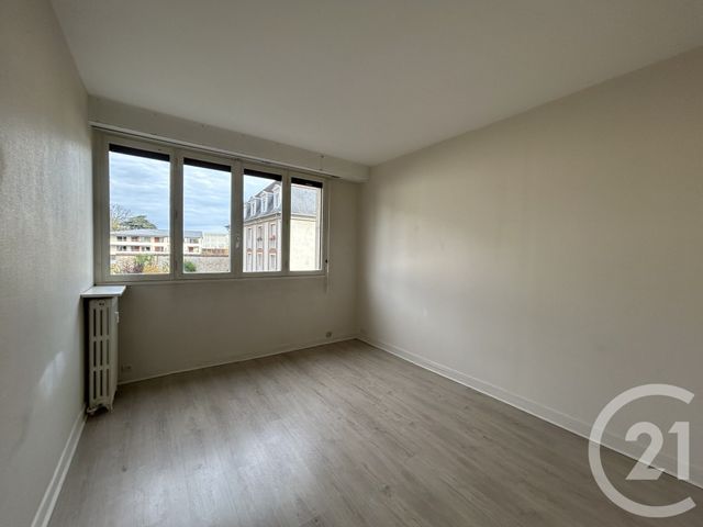Appartement à vendre - 3 pièces - 60,31 m2 - Fontainebleau - 77 - ILE-DE-FRANCE