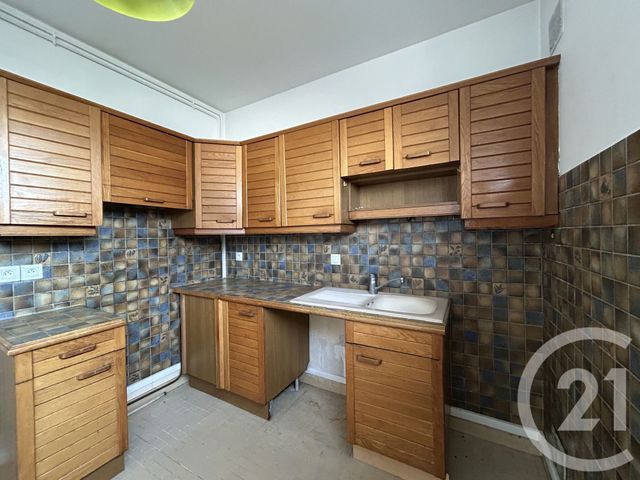 Appartement à vendre - 3 pièces - 60,31 m2 - Fontainebleau - 77 - ILE-DE-FRANCE