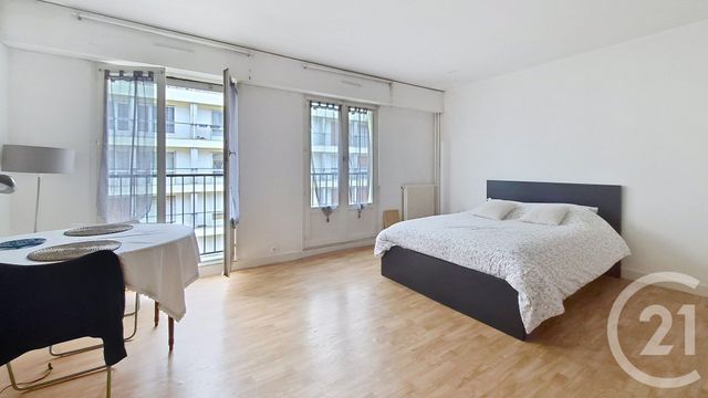 Appartement Studio à louer FONTAINEBLEAU