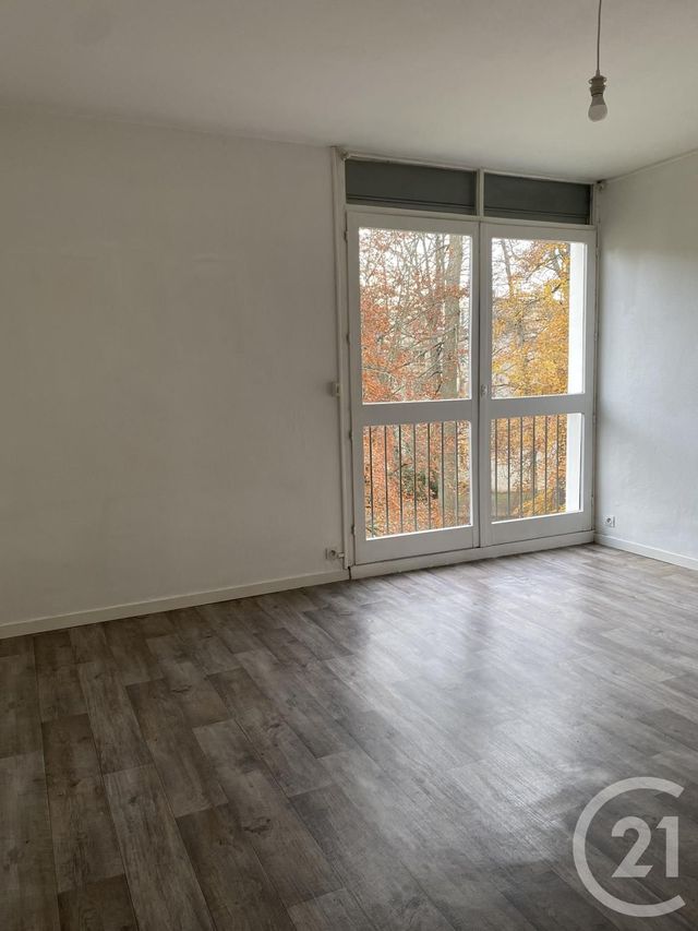 Appartement à louer - 3 pièces - 60,99 m2 - Avon - 77 - ILE-DE-FRANCE