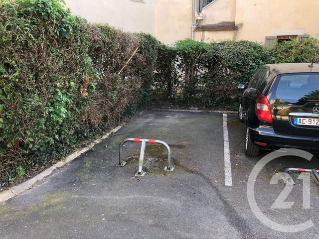 Parking à vendre - 12 m2 - Fontainebleau - 77 - ILE-DE-FRANCE