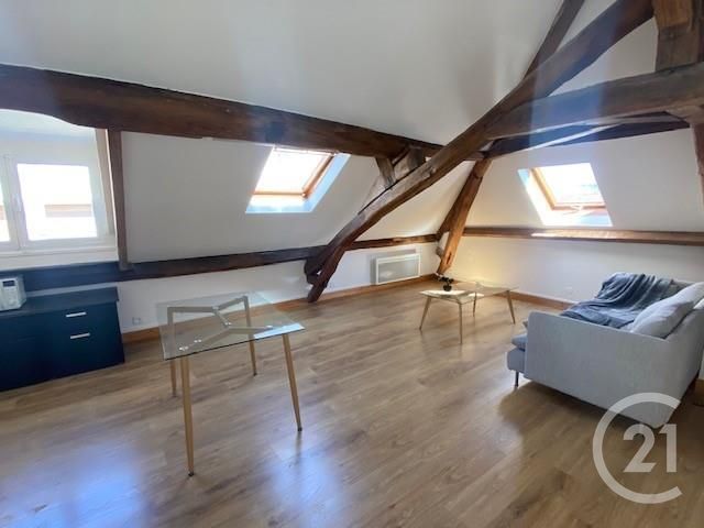 Appartement à louer - 2 pièces - 30,88 m2 - Fontainebleau - 77 - ILE-DE-FRANCE