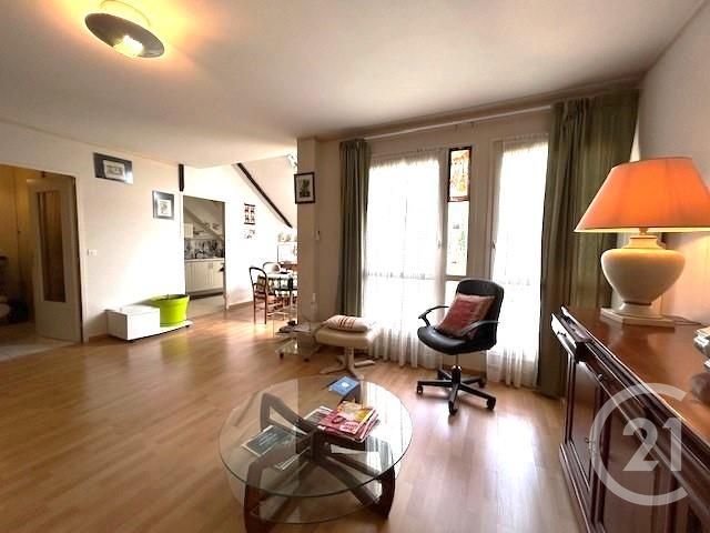 Afficher la photo en grand Appartement à vendre - 3 pièces - 70 m2 - Avon - 77 - ILE-DE-FRANCE