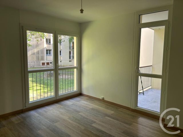 Appartement T3 à louer - 3 pièces - 58,01 m2 - Fontainebleau - 77 - ILE-DE-FRANCE