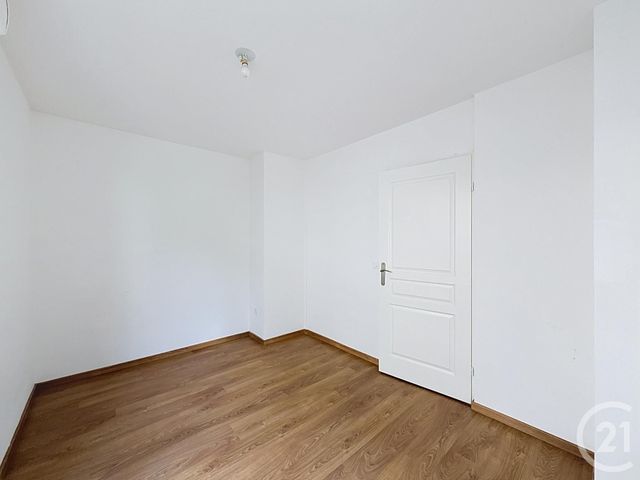 Appartement F4 &agrave; vendre - 4 pi&egrave;ces - 79,48 m2 - Fontainebleau - 77 - ILE-DE-FRANCE