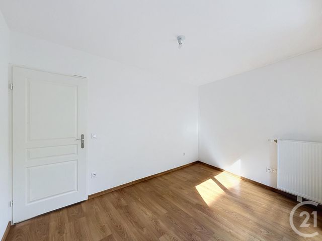 Appartement F4 &agrave; vendre - 4 pi&egrave;ces - 79,48 m2 - Fontainebleau - 77 - ILE-DE-FRANCE