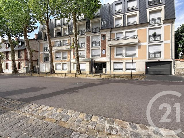 Appartement F4 &agrave; vendre - 4 pi&egrave;ces - 79,48 m2 - Fontainebleau - 77 - ILE-DE-FRANCE