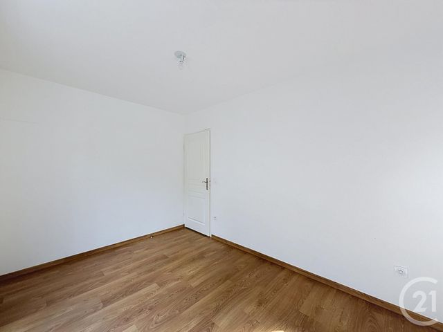 Appartement F4 &agrave; vendre - 4 pi&egrave;ces - 79,48 m2 - Fontainebleau - 77 - ILE-DE-FRANCE