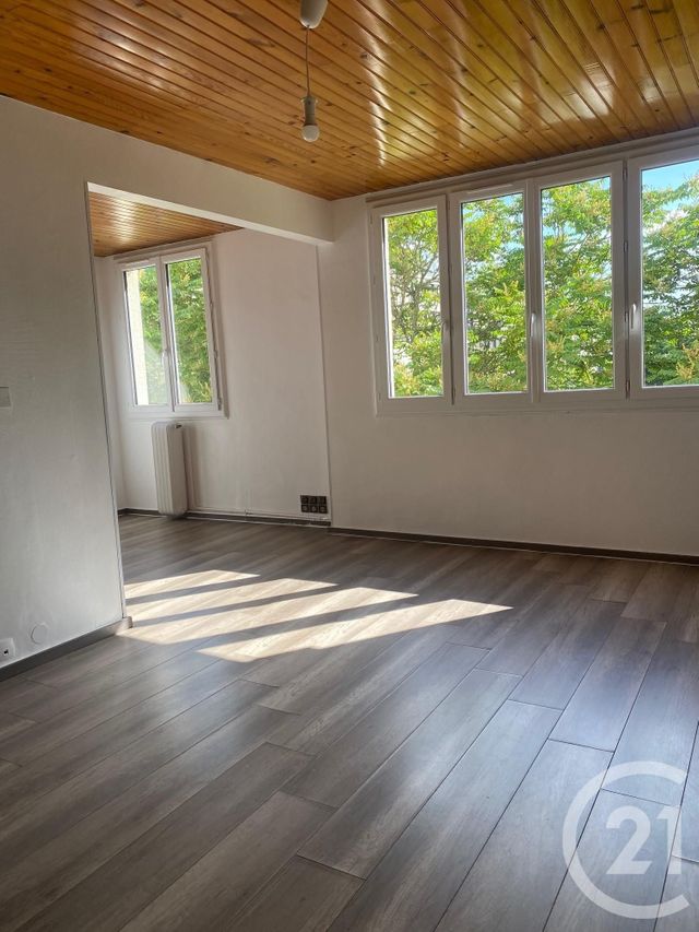 Appartement à louer - 4 pièces - 62,67 m2 - Avon - 77 - ILE-DE-FRANCE