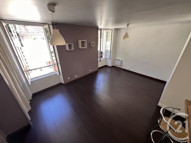 Appartement à vendre - 2 pièces - 42,15 m2 - Fontainebleau - 77 - ILE-DE-FRANCE