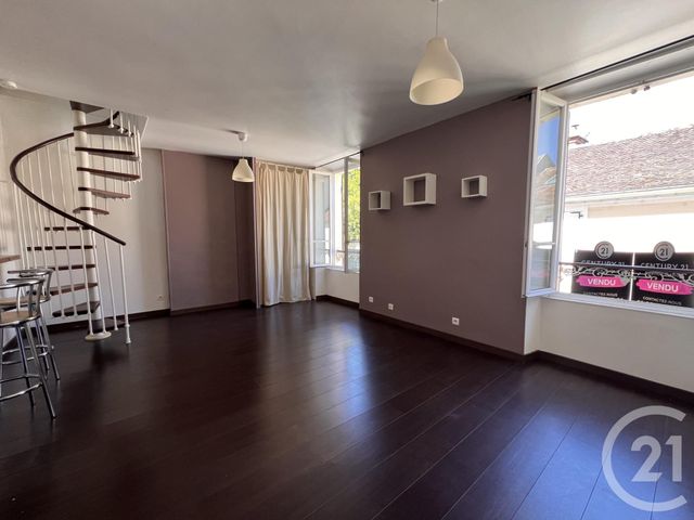 Appartement à vendre - 2 pièces - 42,15 m2 - Fontainebleau - 77 - ILE-DE-FRANCE