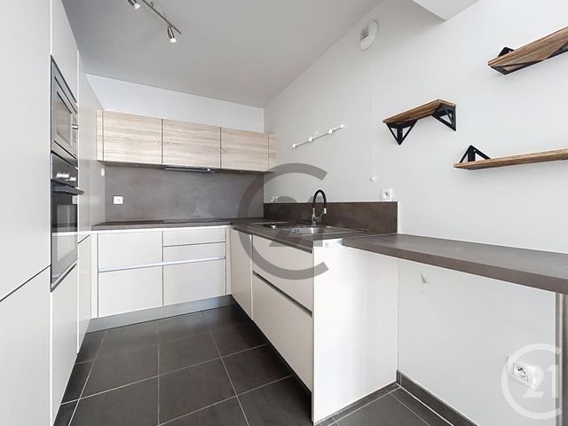 Appartement T3 &agrave; vendre - 3 pi&egrave;ces - 76,20 m2 - Fontainebleau - 77 - ILE-DE-FRANCE