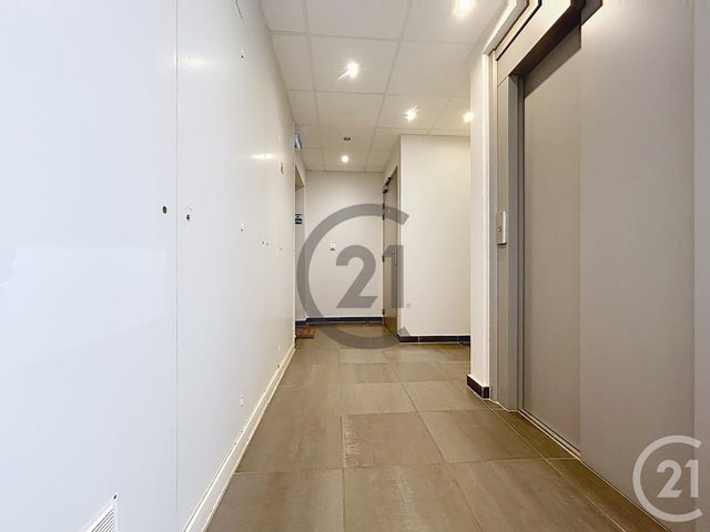 Appartement T3 &agrave; vendre - 3 pi&egrave;ces - 76,20 m2 - Fontainebleau - 77 - ILE-DE-FRANCE