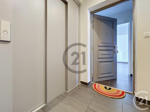 Appartement T3 &agrave; vendre - 3 pi&egrave;ces - 76,20 m2 - Fontainebleau - 77 - ILE-DE-FRANCE