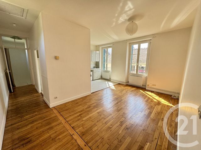 Appartement à vendre - 3 pièces - 61 m2 - Avon - 77 - ILE-DE-FRANCE
