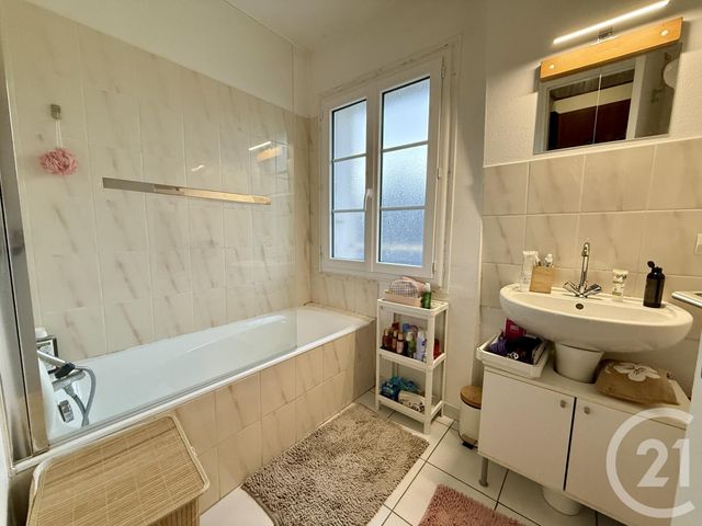 Appartement Studio &agrave; vendre - 1 pi&egrave;ce - 31,68 m2 - Avon - 77 - ILE-DE-FRANCE