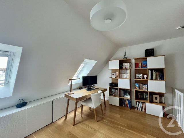 Appartement Duplex &agrave; vendre - 4 pi&egrave;ces - 103,34 m2 - Fontainebleau - 77 - ILE-DE-FRANCE