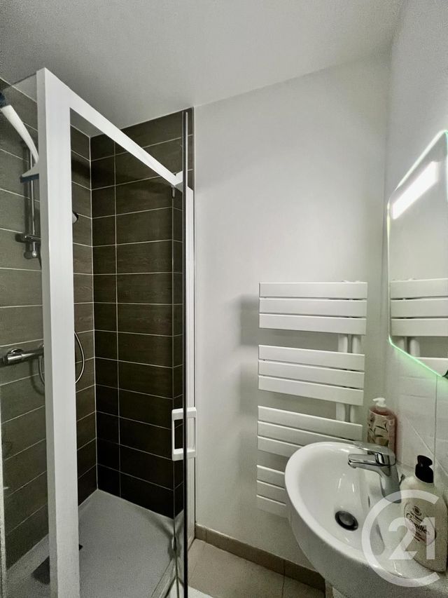 Appartement Duplex &agrave; vendre - 4 pi&egrave;ces - 103,34 m2 - Fontainebleau - 77 - ILE-DE-FRANCE