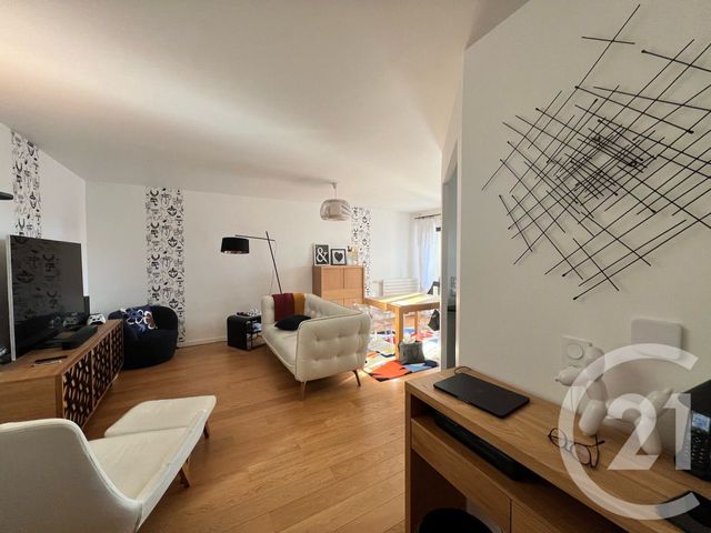 Appartement Duplex &agrave; vendre - 4 pi&egrave;ces - 103,34 m2 - Fontainebleau - 77 - ILE-DE-FRANCE