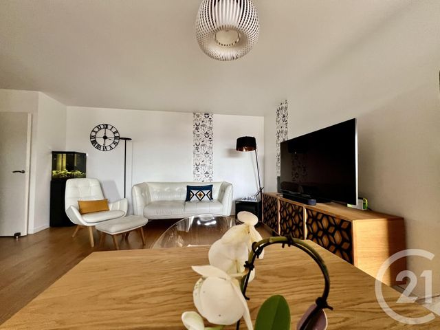 Appartement Duplex &agrave; vendre - 4 pi&egrave;ces - 103,34 m2 - Fontainebleau - 77 - ILE-DE-FRANCE