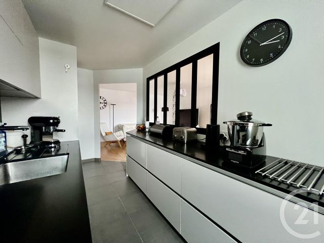 Appartement Duplex &agrave; vendre - 4 pi&egrave;ces - 103,34 m2 - Fontainebleau - 77 - ILE-DE-FRANCE