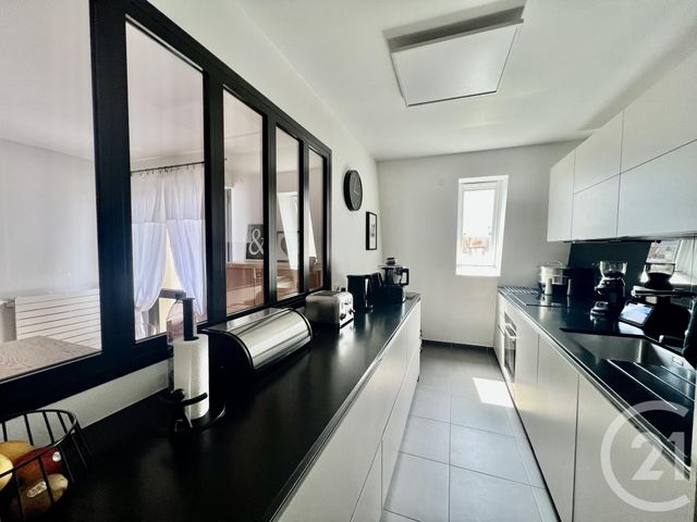 Appartement Duplex &agrave; vendre - 4 pi&egrave;ces - 103,34 m2 - Fontainebleau - 77 - ILE-DE-FRANCE