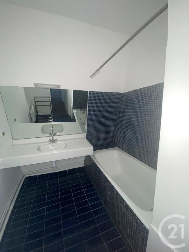 Appartement &agrave; vendre - 2 pi&egrave;ces - 40,35 m2 - Fontainebleau - 77 - ILE-DE-FRANCE