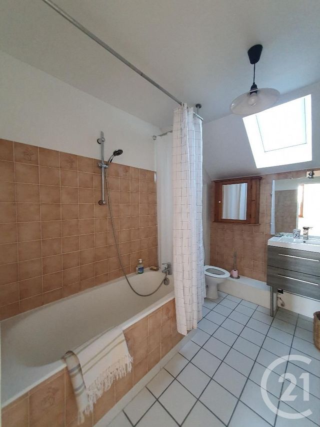 Afficher la photo en grand Maison à louer - 7 pièces - 195,94 m2 - Montcourt Fromonville - 77 - ILE-DE-FRANCE