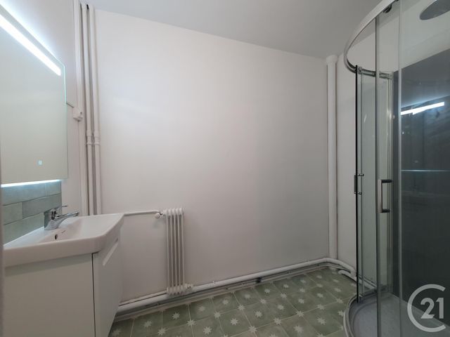 Appartement T3 à louer - 3 pièces - 51,21 m2 - Avon - 77 - ILE-DE-FRANCE
