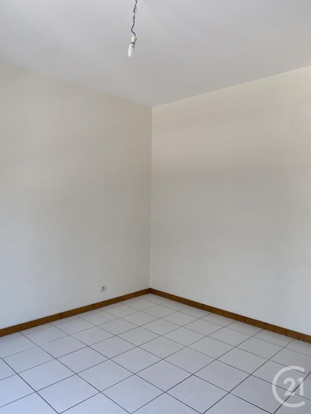 Afficher la photo en grand Appartement Duplex à louer - 4 pièces - 102,08 m2 - Avon - 77 - ILE-DE-FRANCE
