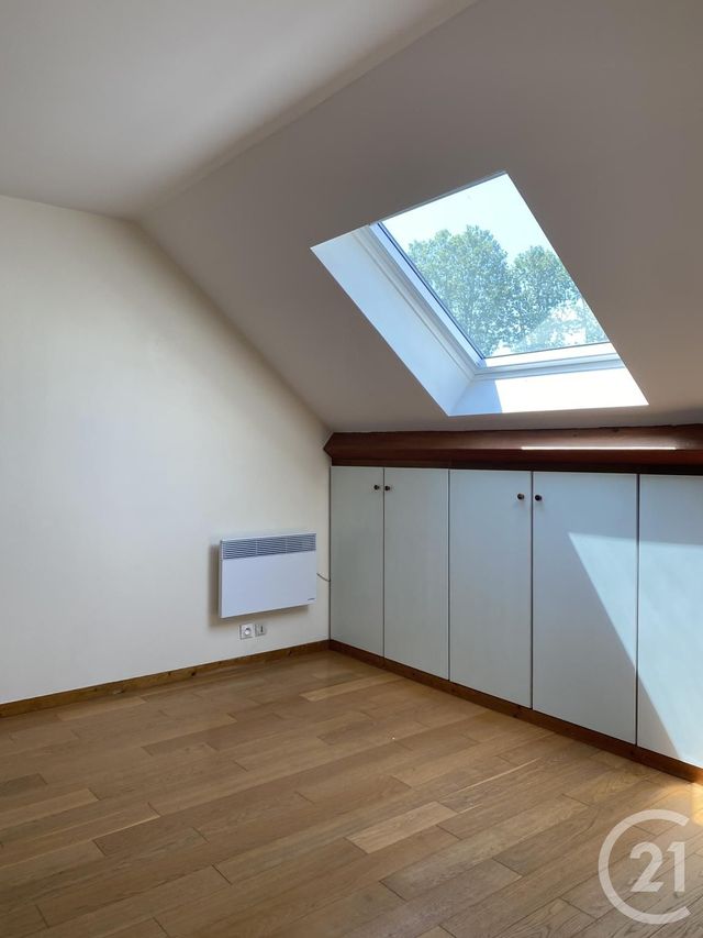 Afficher la photo en grand Appartement Duplex à louer - 4 pièces - 102,08 m2 - Avon - 77 - ILE-DE-FRANCE