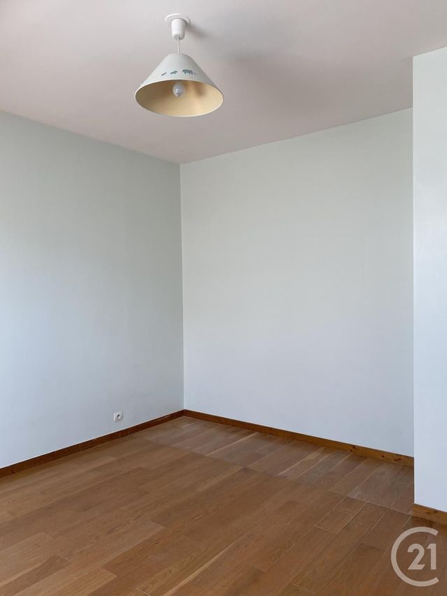Afficher la photo en grand Appartement Duplex à louer - 4 pièces - 102,08 m2 - Avon - 77 - ILE-DE-FRANCE