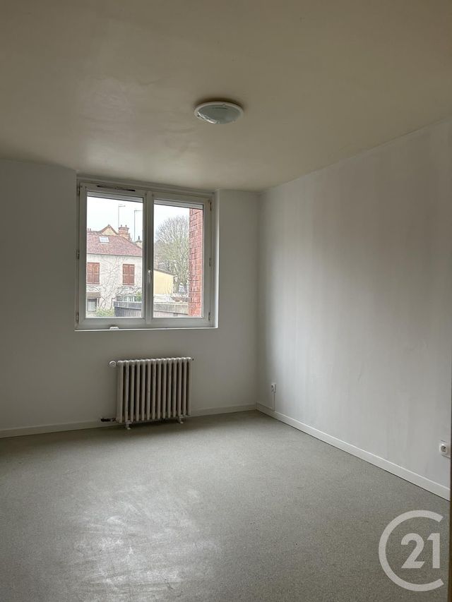 Afficher la photo en grand Appartement à louer - 4 pièces - 78,56 m2 - Avon - 77 - ILE-DE-FRANCE
