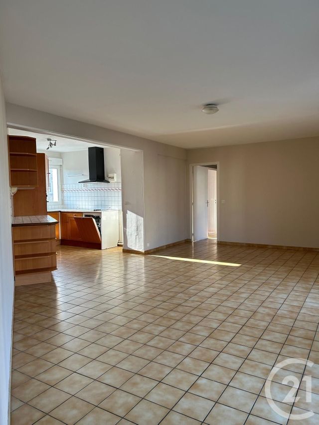 Afficher la photo en grand Appartement à louer - 3 pièces - 66,89 m2 - Avon - 77 - ILE-DE-FRANCE