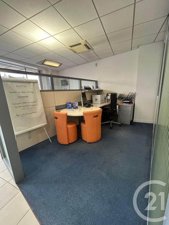 Commerce à louer - 177,22 m2 - 77 - ILE-DE-FRANCE