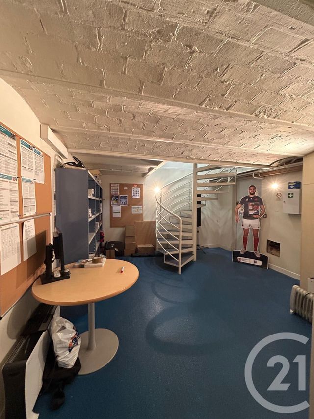 Commerce à louer - 177,22 m2 - 77 - ILE-DE-FRANCE