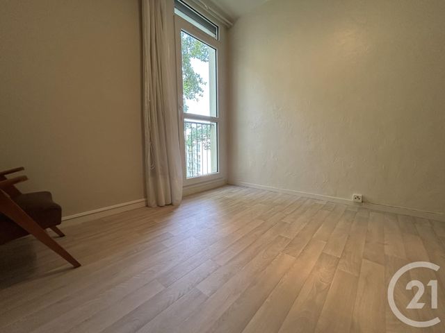 Appartement à vendre - 5 pièces - 87,65 m2 - Avon - 77 - ILE-DE-FRANCE