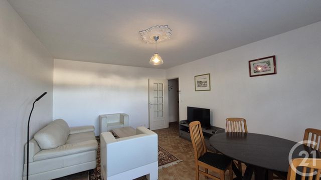 Appartement T3 à louer - 3 pièces - 60,86 m2 - Avon - 77 - ILE-DE-FRANCE