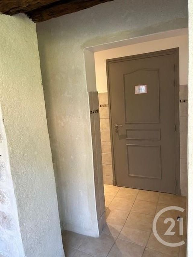 Commerce à louer - 25 m2 - 77 - ILE-DE-FRANCE