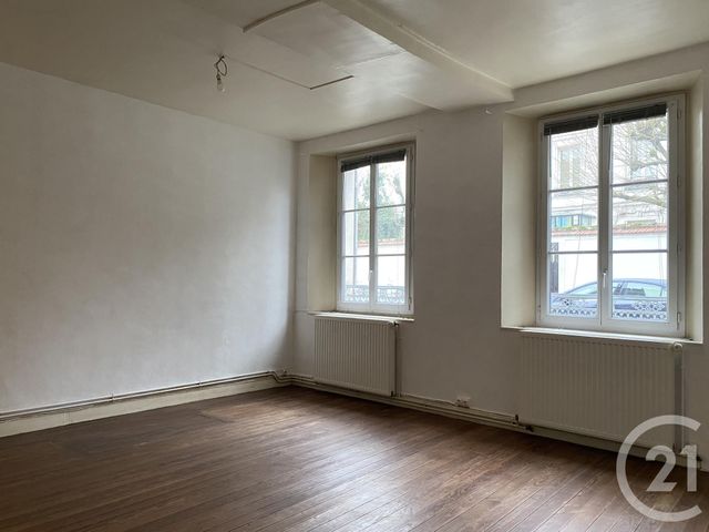 Appartement à louer - 2 pièces - 56,05 m2 - Fontainebleau - 77 - ILE-DE-FRANCE