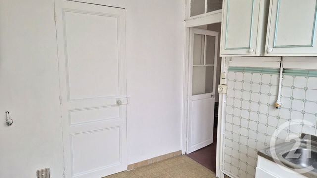 Appartement 2 pièces &agrave; louer - 2 pi&egrave;ces - 56,05 m2 - Fontainebleau - 77 - ILE-DE-FRANCE