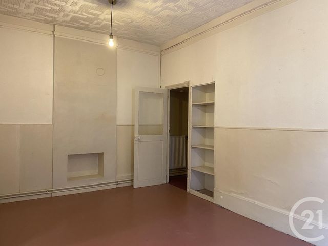 Afficher la photo en grand Appartement à louer - 2 pièces - 56,05 m2 - Fontainebleau - 77 - ILE-DE-FRANCE