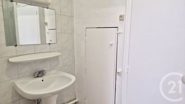 Appartement 2 pièces &agrave; louer - 2 pi&egrave;ces - 56,05 m2 - Fontainebleau - 77 - ILE-DE-FRANCE