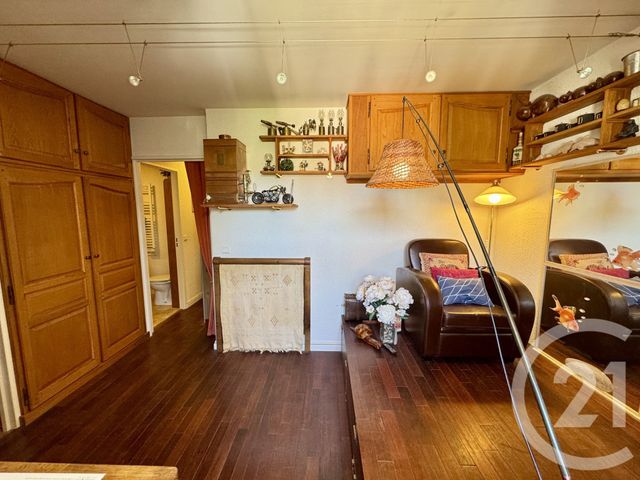 Afficher la photo en grand Appartement Studio à vendre - 1 pièce - 20,55 m2 - Fontainebleau - 77 - ILE-DE-FRANCE