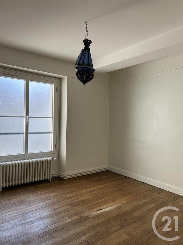 Appartement à louer - 5 pièces - 105,69 m2 - Fontainebleau - 77 - ILE-DE-FRANCE