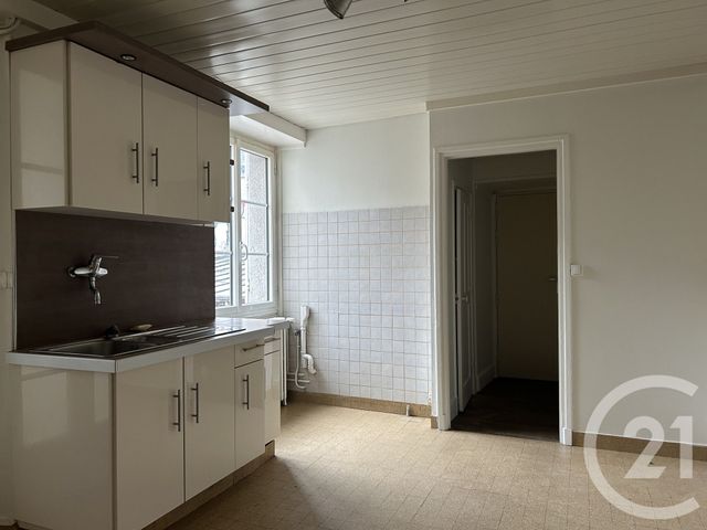 Appartement à louer - 5 pièces - 105,69 m2 - Fontainebleau - 77 - ILE-DE-FRANCE