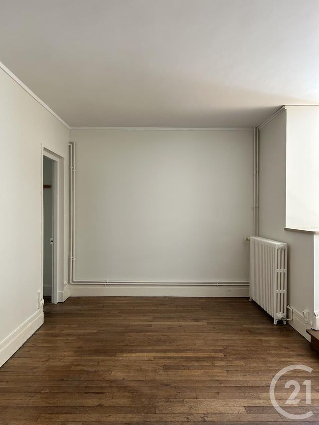 Appartement à louer - 5 pièces - 105,69 m2 - Fontainebleau - 77 - ILE-DE-FRANCE