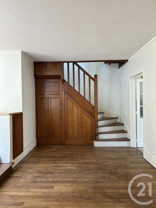 Appartement à louer - 5 pièces - 105,69 m2 - Fontainebleau - 77 - ILE-DE-FRANCE